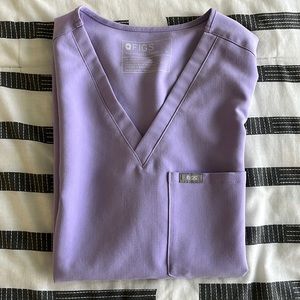 FIGS Lavender Dew One-Pocket Catarina Scrub Top S (LIMITED EDITION)